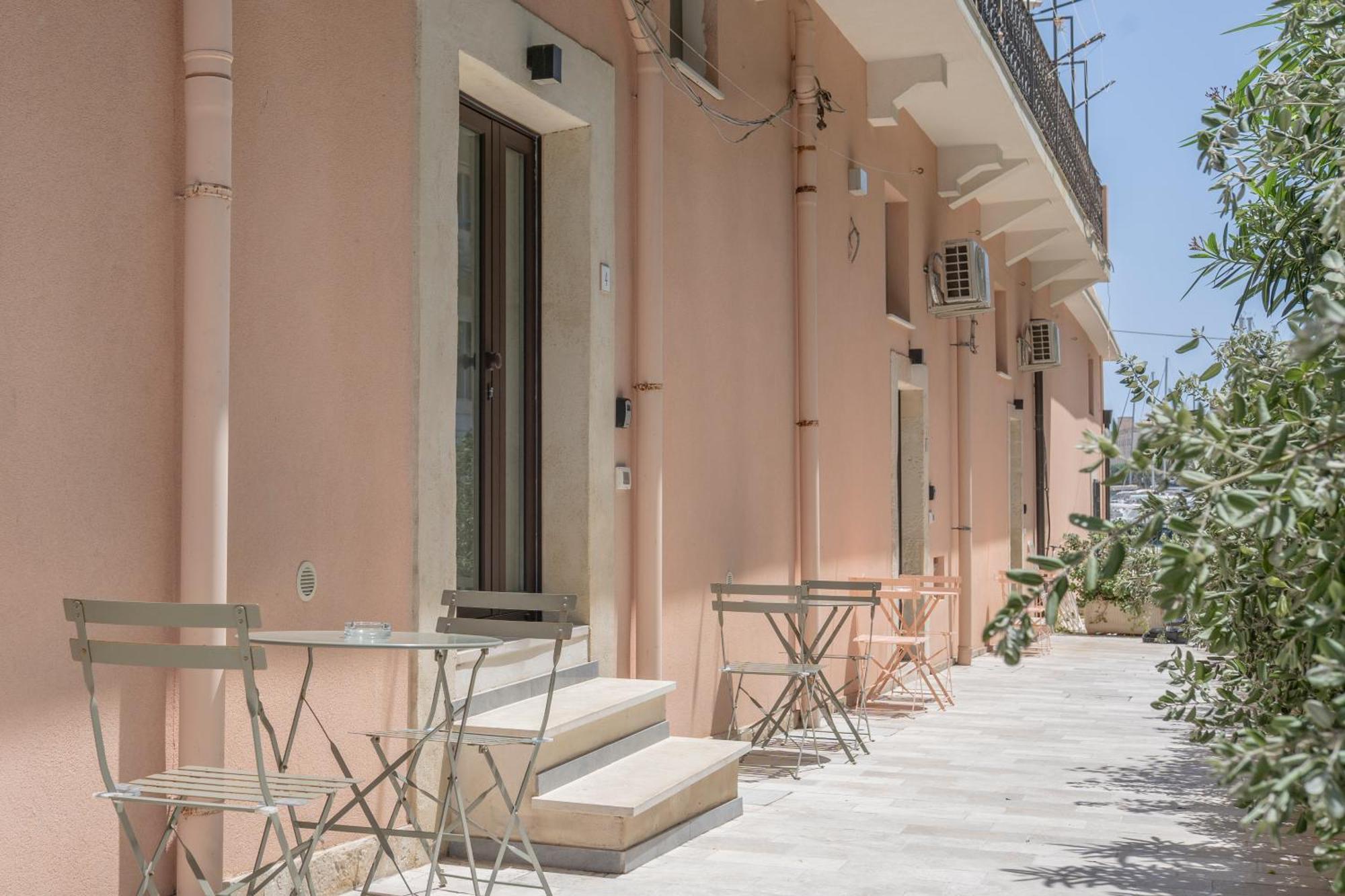 Eos - Elegants Apartments & Suites Syracuse ภายนอก รูปภาพ